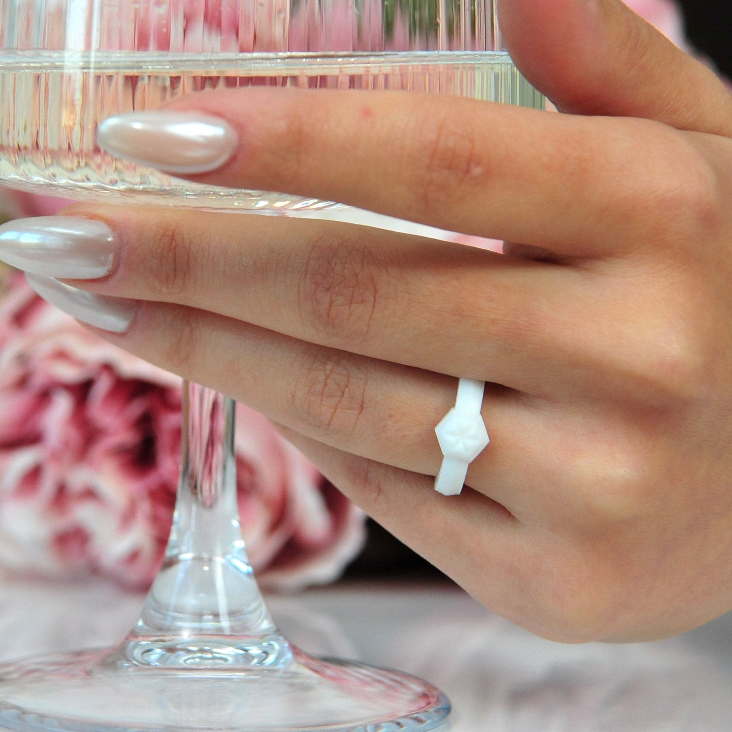 7 Stackable Women's Silicone Rings – Stylish & Comfortable | Patented Design